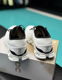 Cloud X 4 Trainers