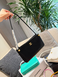 Chic Studs Clutch Bag