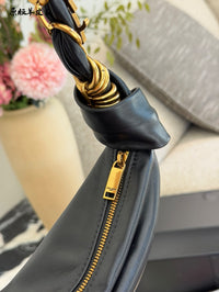 Amalia Hobo Bag
