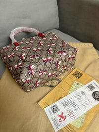 Supreme Tote