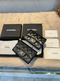 Classic Flap Card Holder