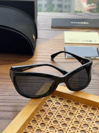 CH73761 Shield Sunglasses