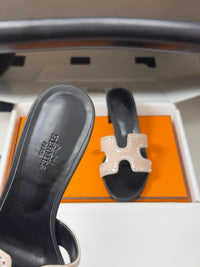 Oasis Sandals