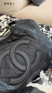 26B Hobo Bag