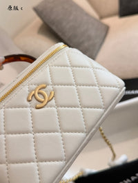 Top Handle Vanity Case
