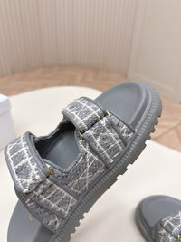 Dioract Sandals