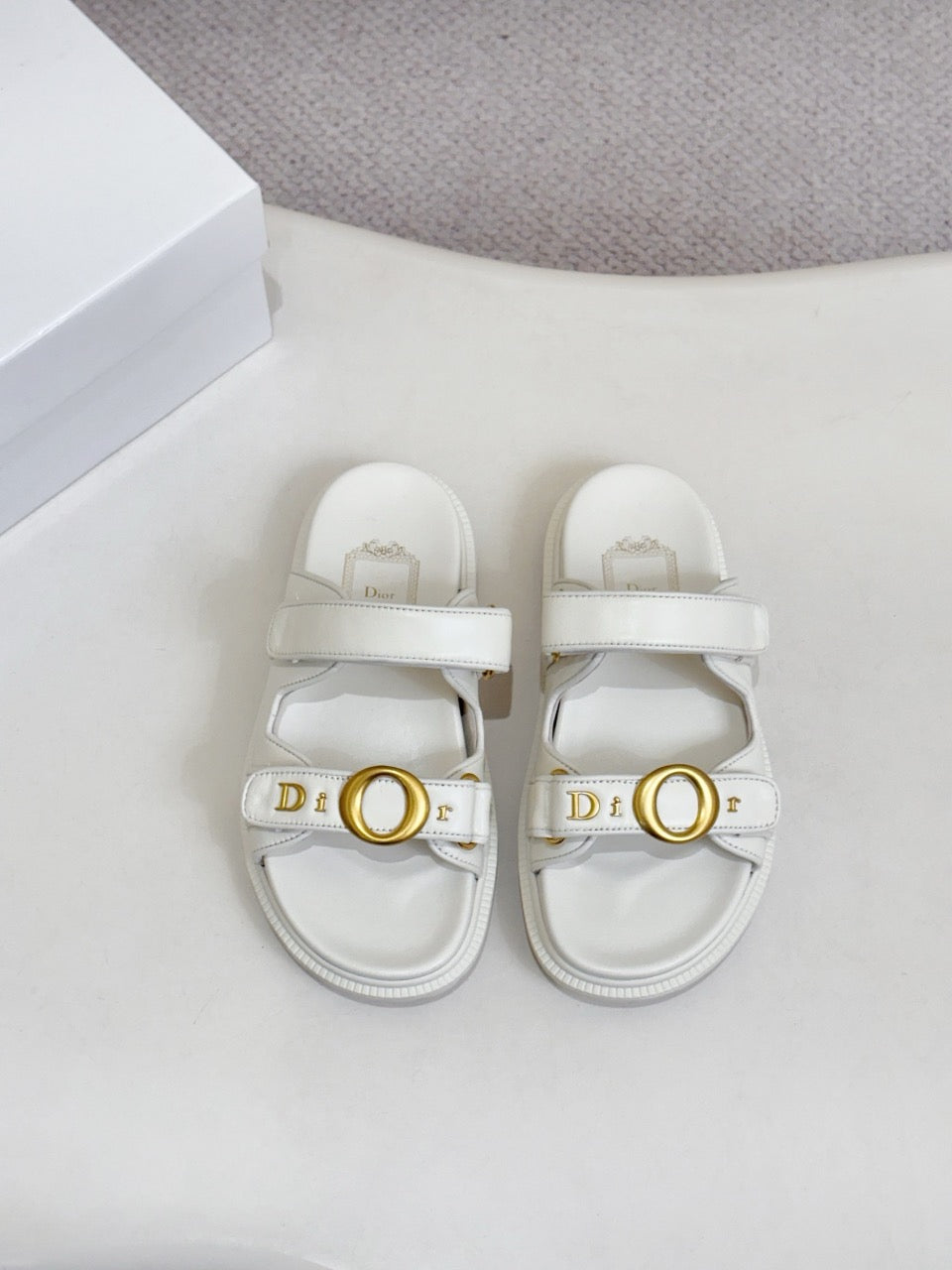 Dioract Sandals