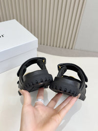 Dioract Sandals