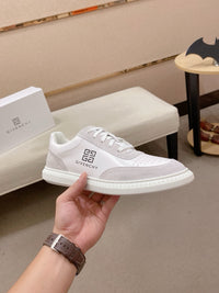 G Move Sneakers