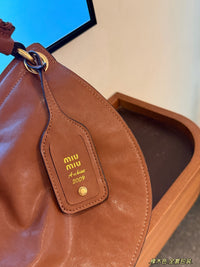 Rendez-vous Leather Shoulder Bag
