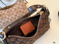 Emeilia Shoulder Bag