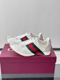 Tempo Sneakers