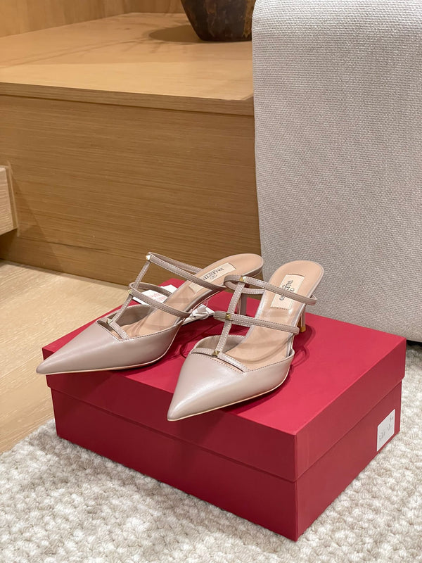 Garavani Rockstud Heels 6cm