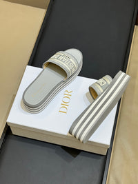 Dway Slides