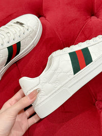 Low Top Sneakers