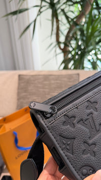 Bosphore Wearable Wallet Bag