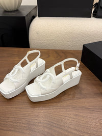 26S Platform Sandals