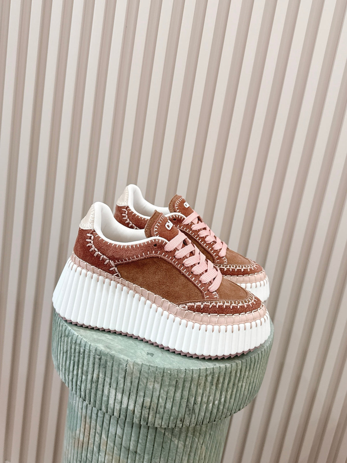 Nama Runner Platform Sneakers