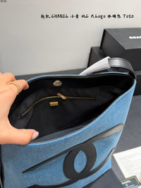 Bucket Tote Bag