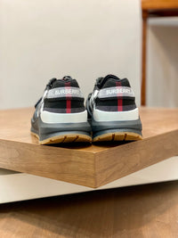 Vintage Check Runner Sneakers
