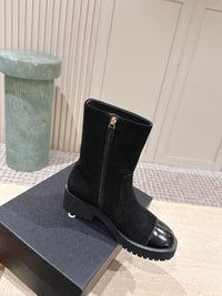 26S Ankle Boots