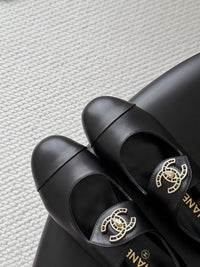 26B Mary Jane Ballet Flats