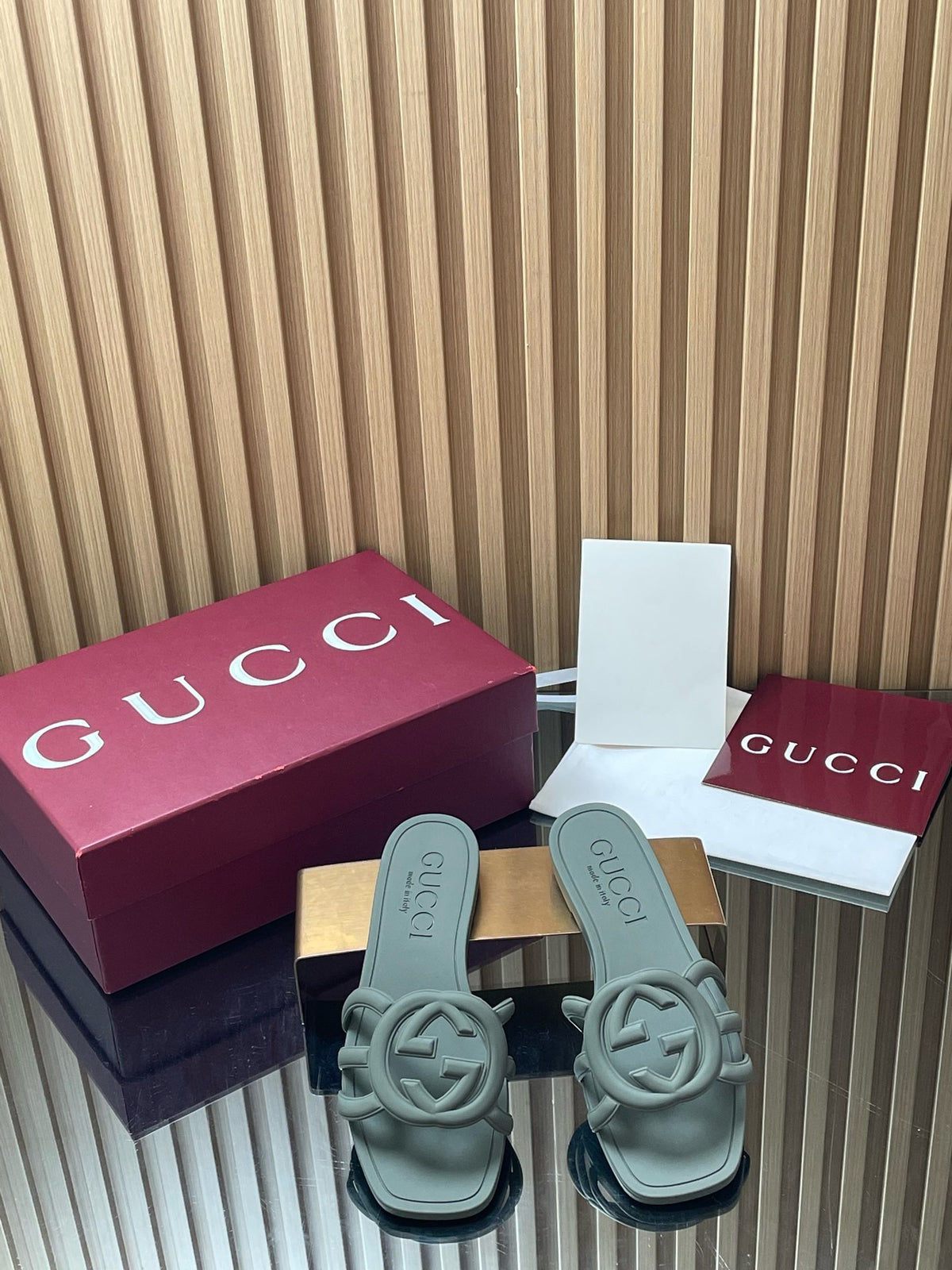 Interlocking G Slide Sandals
