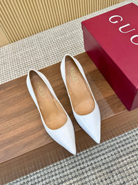 Bombshell Pumps