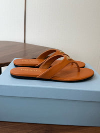 26S Leather Thong Sandals