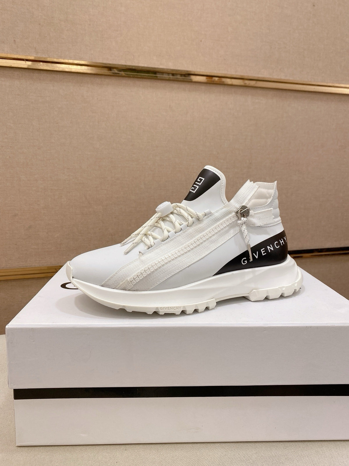 Spectre Runner Sneakers