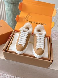 26S Time Out Sneakers