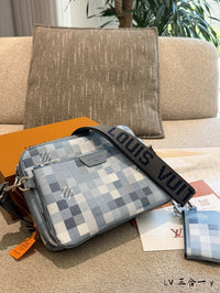 Trio Messenger Bag
