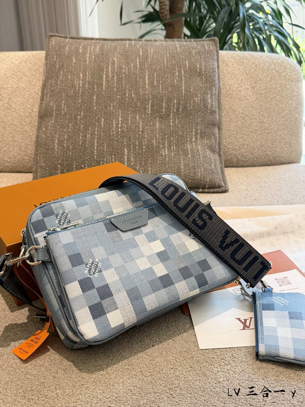 Trio Messenger Bag