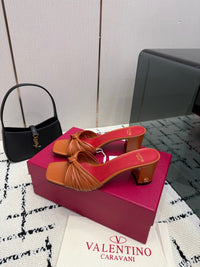 26S Garavani Annet Mules