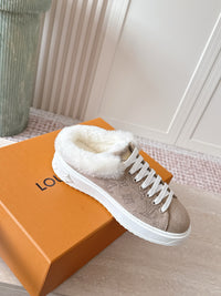 26S Time Out Sneakers