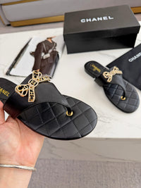 Bow Thong Sandals