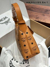 Aren Visetos Shoulder Bag