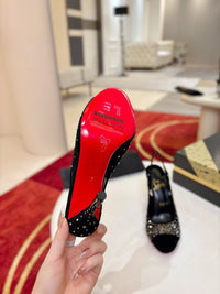 Degrachick Suede Sandals
