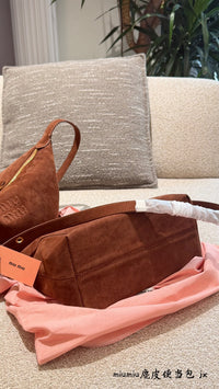 Spirit Shoulder Bag