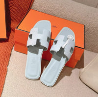 Oran Sandal