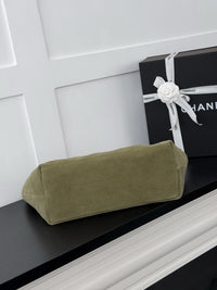 26C Suede Shopping Tote