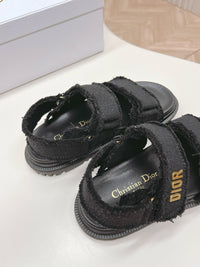 Dioract Sandals
