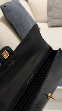 26A Lizard Embossed Top Handle Clutch