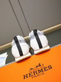 Trail Sneakers
