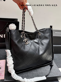 Chain Hobo Shoulder Bag