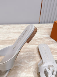 Isola Flat Mules