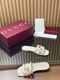 Interlocking G Slide Sandals