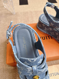 Maya Flatform Sandals