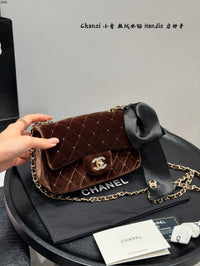 Classic Flap Bag Velvet