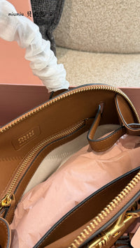 Aventure Top-handle Bag